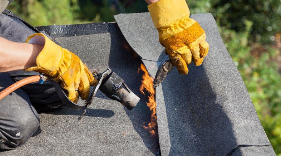 Professional New roof installation in Centerville, KS